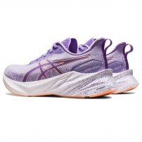 Кросівки для бігу жіночі Asics NOVABLAST 3 LE Digital violet/Summer dune